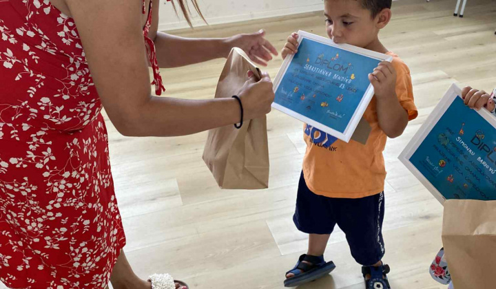 Aktuality / OMAMA - Udeľovanie diplomov - foto