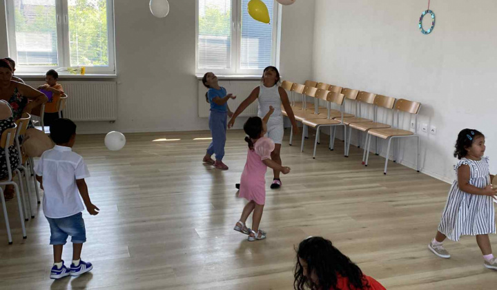 Aktuality / OMAMA - Udeľovanie diplomov - foto