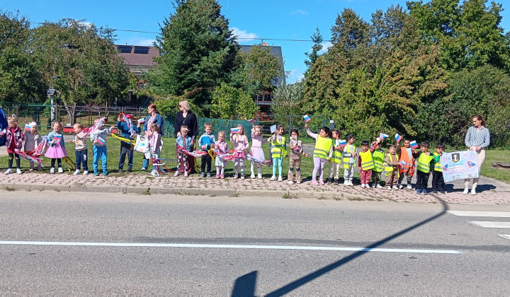 Aktuality / Medzinárodné cyklistické preteky OKOLO SLOVENSKA 2025 prešli cez Chminany - foto