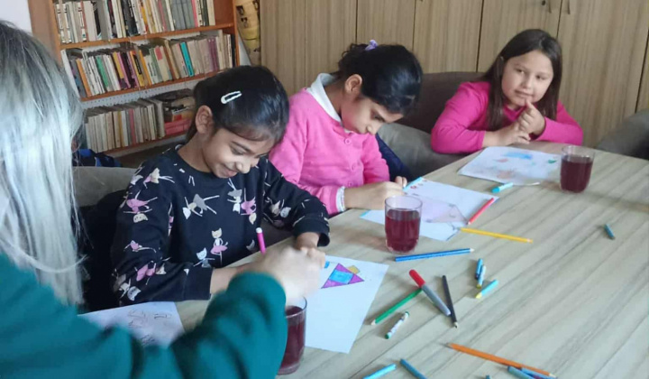 Aktuality / Tvorivo-čitateľské popoludnie v knižnici - foto