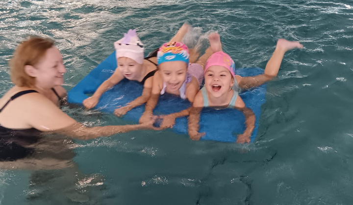 Aktuality / Materská škôlka - plavecký kurz  - foto