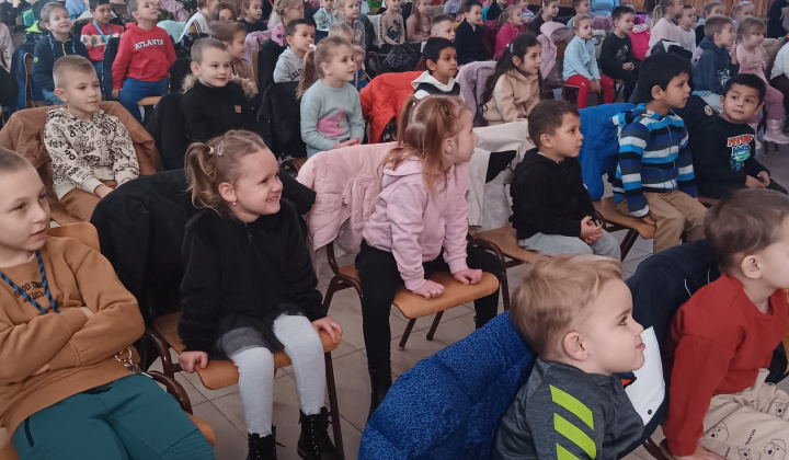 Aktuality / Škôlkari navštívili divadlo Babadlo - foto