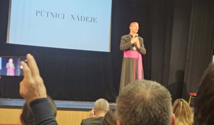 Aktuality / Stretnutie s biskupom Mons. Františkom Trstenským - foto