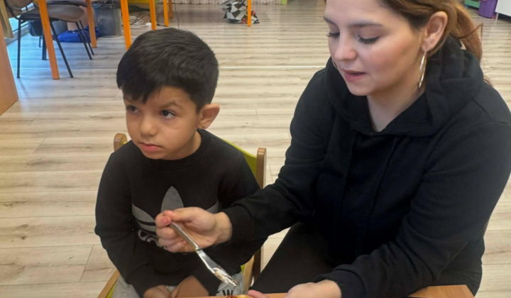 Aktuality / Vianočné posedenie a tvorenie s rodičmi - foto