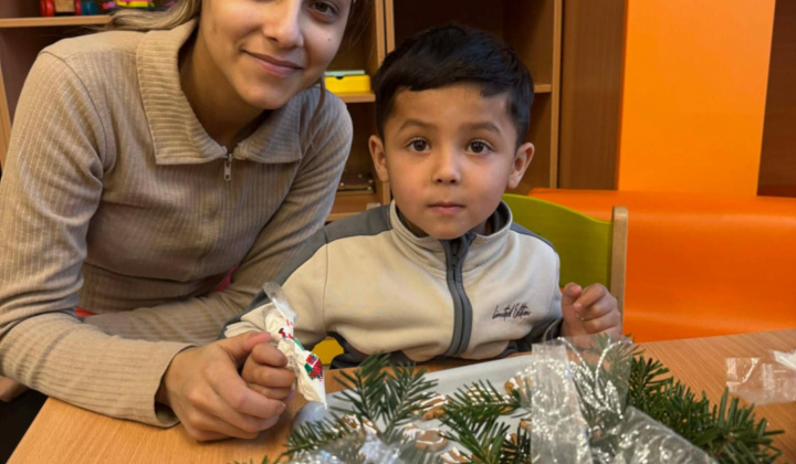 Aktuality / Vianočné posedenie a tvorenie s rodičmi - foto