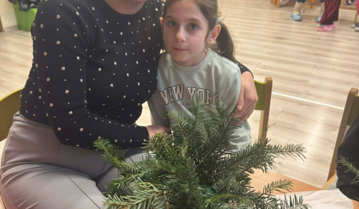 Aktuality / Vianočné posedenie a tvorenie s rodičmi - foto