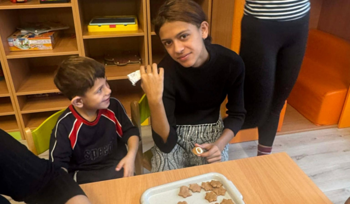 Aktuality / Vianočné posedenie a tvorenie s rodičmi - foto