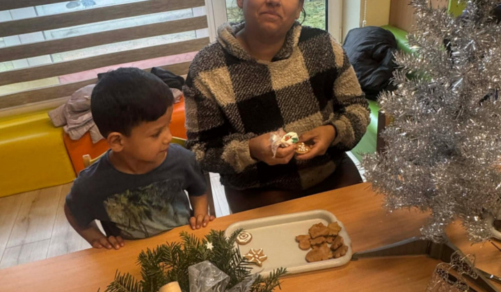 Aktuality / Vianočné posedenie a tvorenie s rodičmi - foto