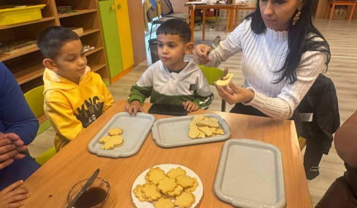 Aktuality / Vianočné posedenie a tvorenie s rodičmi - foto