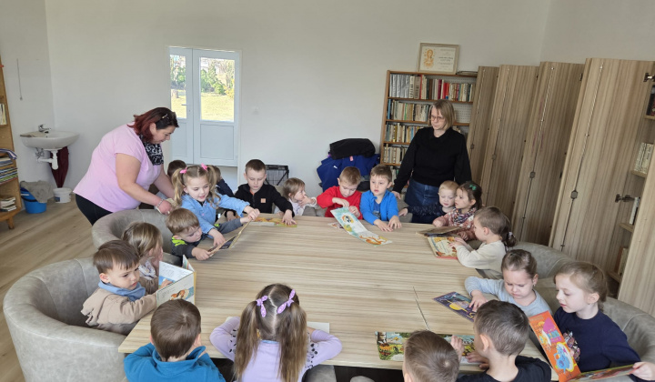 Aktuality / Materská škôlka v knižnici - foto
