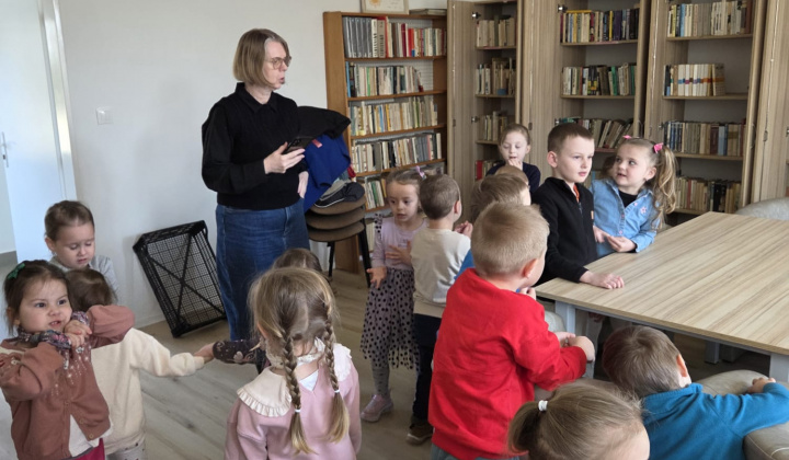 Aktuality / Materská škôlka v knižnici - foto