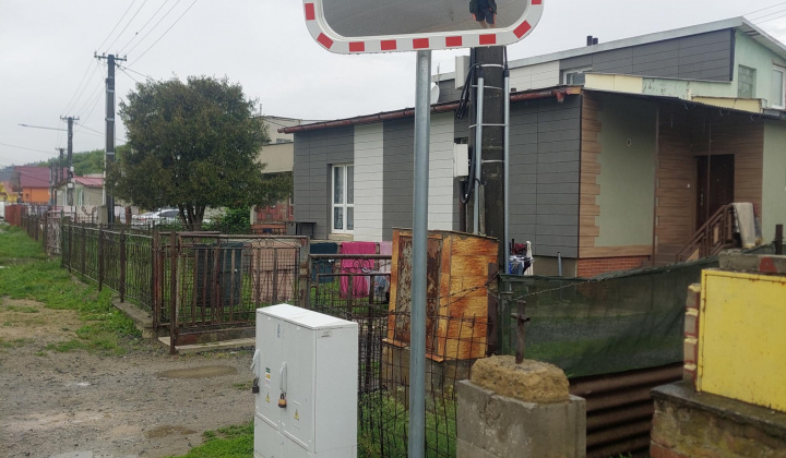 Aktuality / Osadenie dopravných zrkadiel - foto