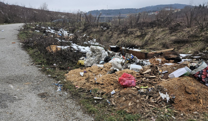Aktuality / Poďakovanie za udržiavanie poriadku v komunite - foto