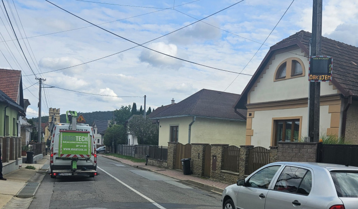 Aktuality / Nový merač rýchlosti v obci - foto