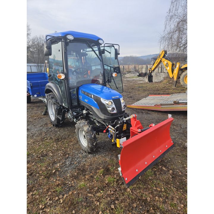 Menšia fotka pre článok Kúpa nového traktora, snehovej radlice a hydraulického vyklápacieho prívesu