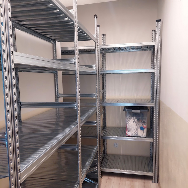 Menšia fotka pre článok Nové regály v materskej škôlke