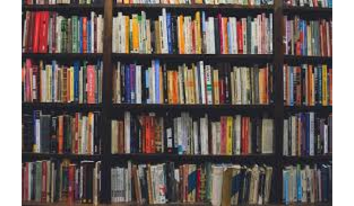 Fotka pre článok Obecná knižnica v Chmiňanoch