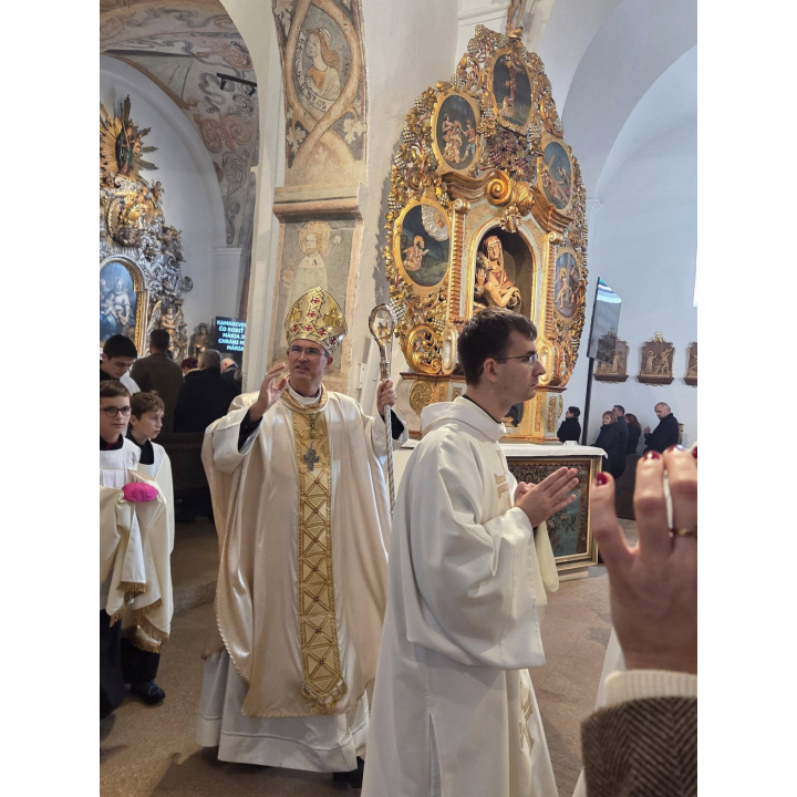 Menšia fotka pre článok Stretnutie s biskupom Mons. Františkom Trstenským